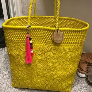 XL MARIA VICTORIA BAG!! FREE PINK TASSEL